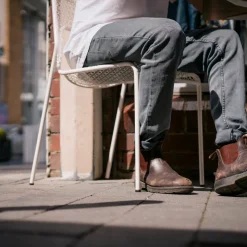 Blundstone 550 Classics Chelsea Boot (Wallnut Brown)