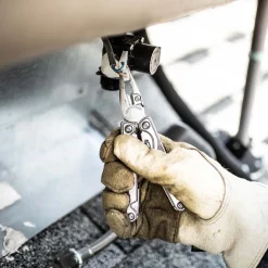 Leatherman Charge + TTi Multi-tool