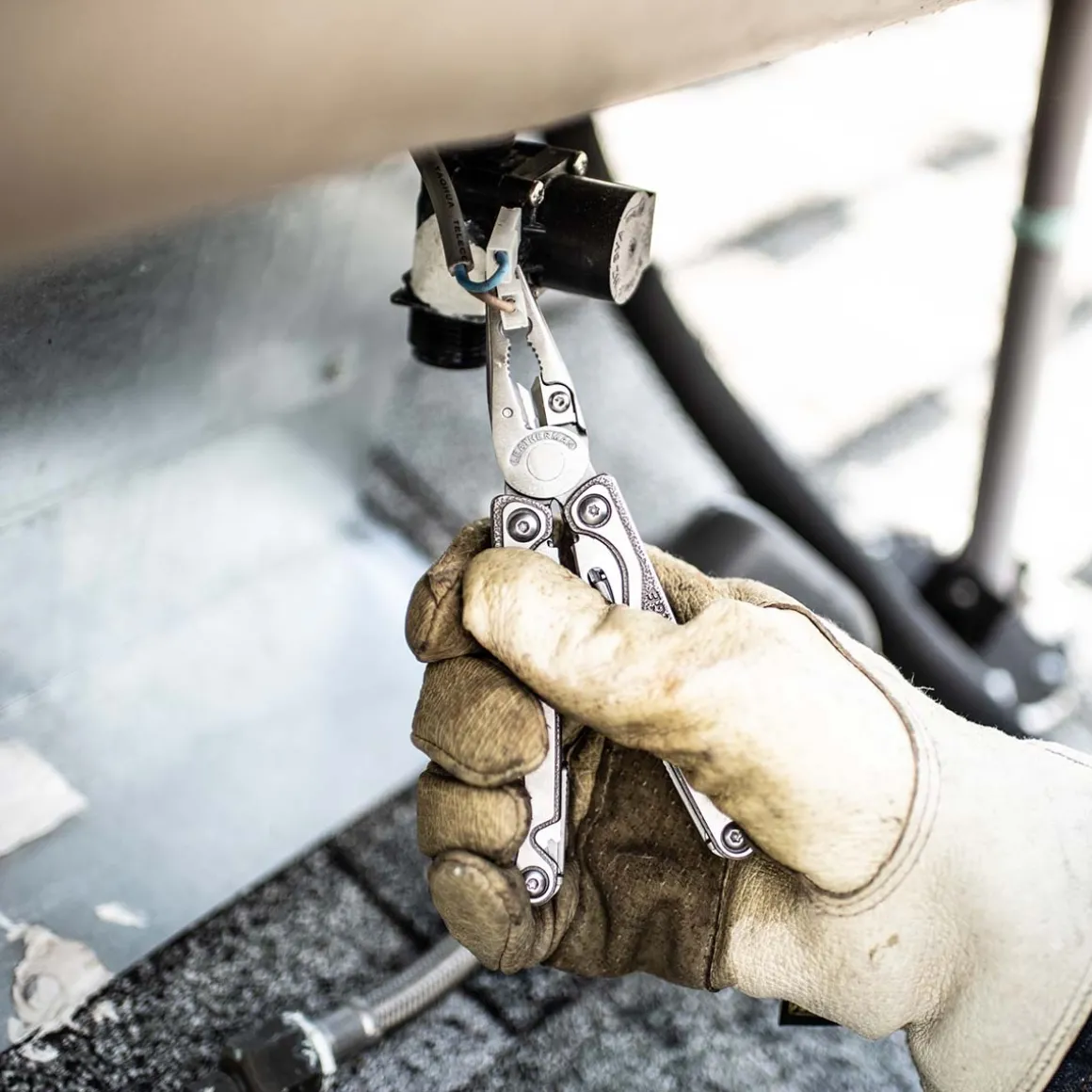Leatherman Charge + TTi Multi-tool
