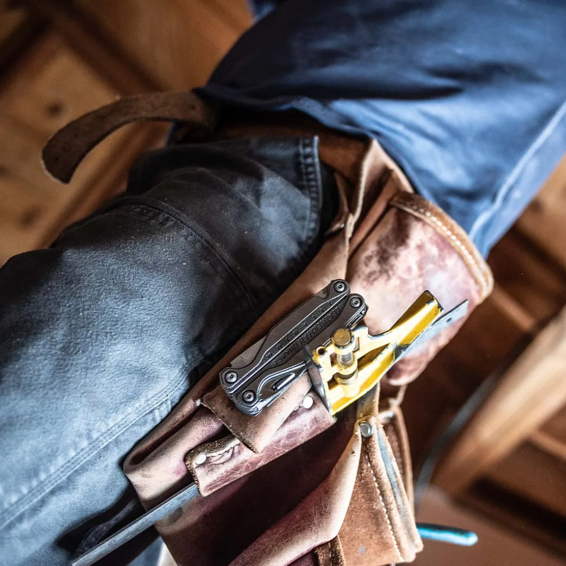 Leatherman Charge + TTi Multi-tool