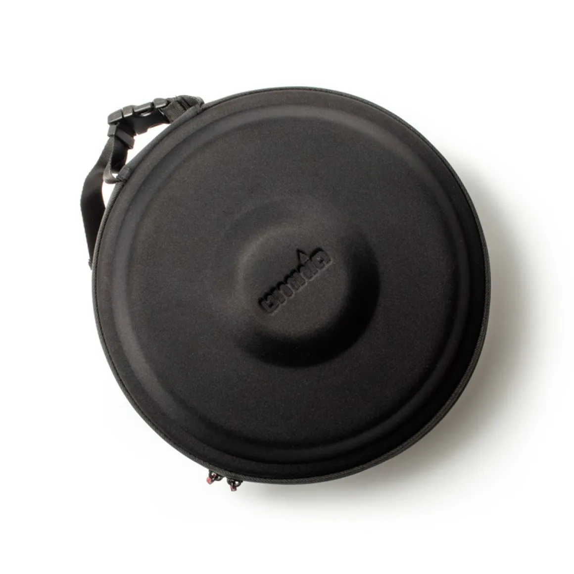 Omnia Eva case