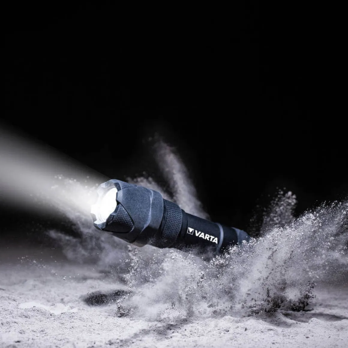 Varta LED Indestructible F10 PRO 3AAA